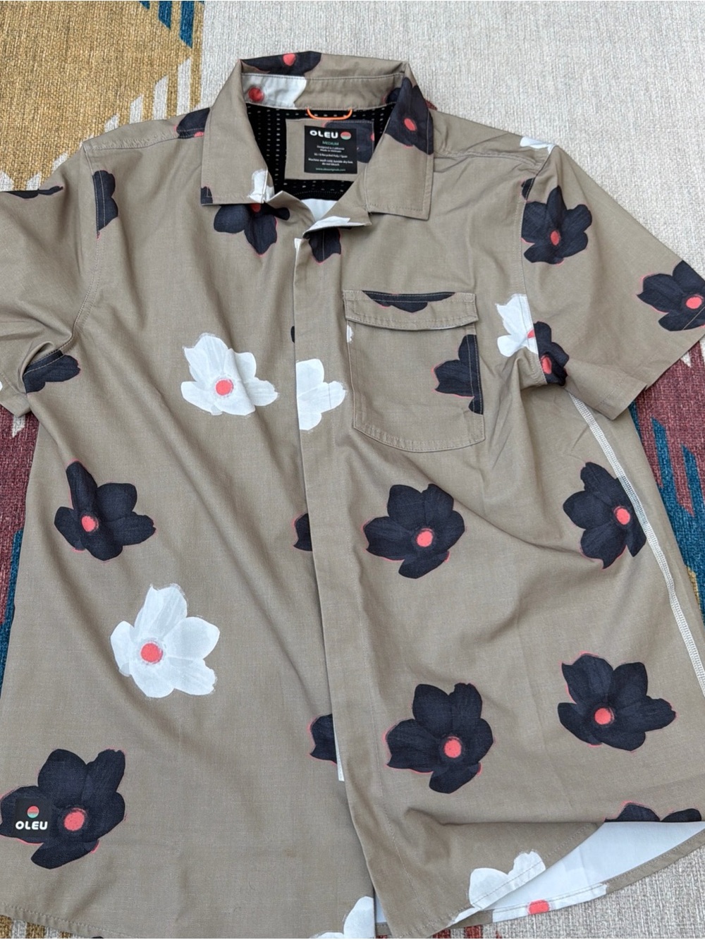Oleu Button up medium